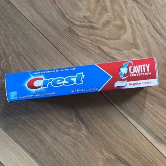 Crest Toothpaste NWT - Picture 2 of 4
